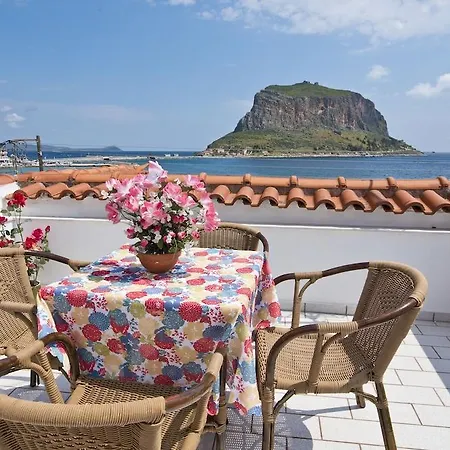 Agnantio モネンバシア